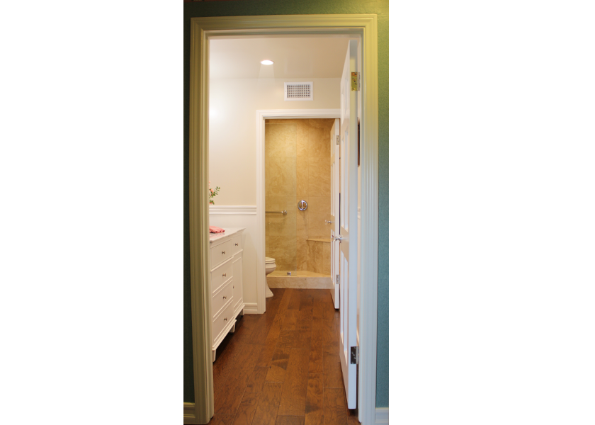 Wild Swan Ranch Guest Bathroom